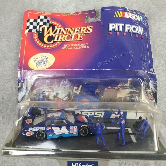 Winners Circle NASCAR Jeff Gordon #24 Pit‎ Row Series Pit Crew - Picture 1 of 11